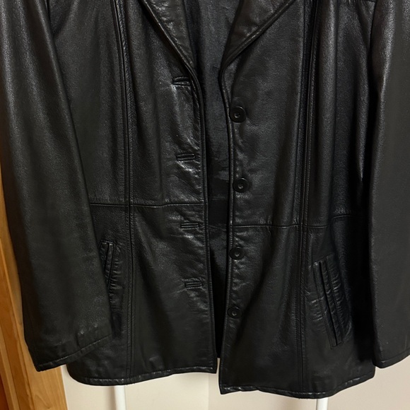 Women’s Wilson's Black Leather Jacket - Picture 3 of 4